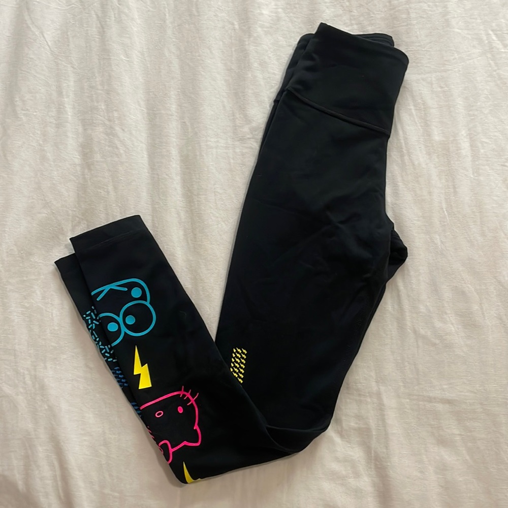 Zumba Sanrio Colab leggings Size XS like new !!